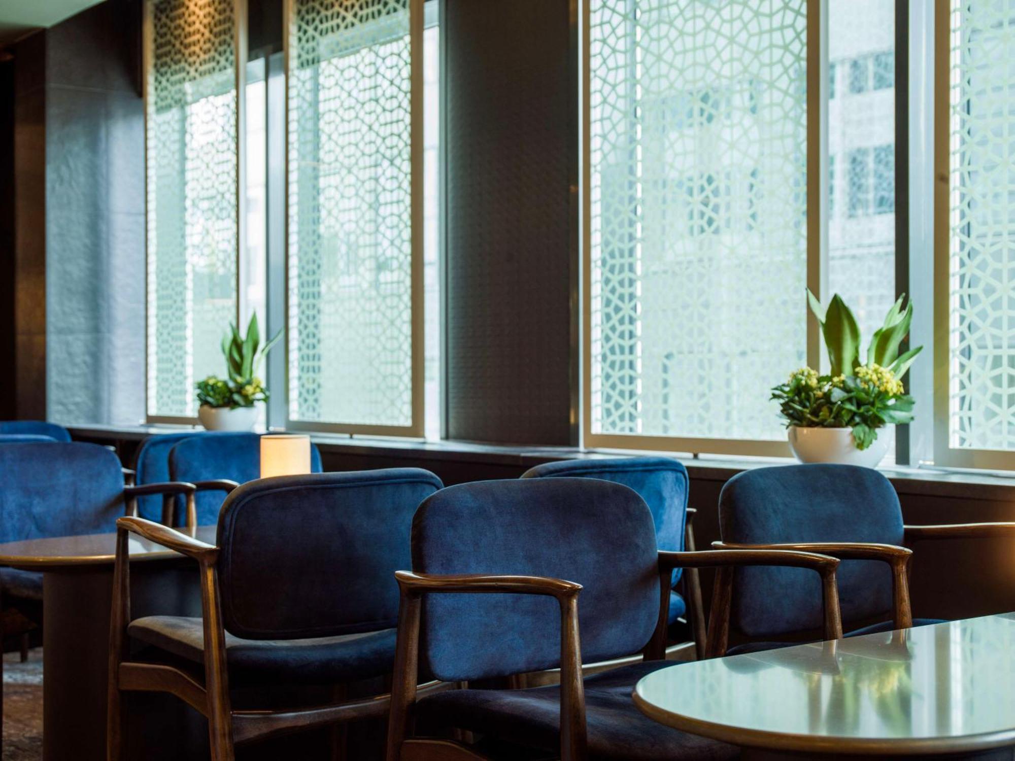 Hotel Radisson Blu Waterfront Hotel, 4*